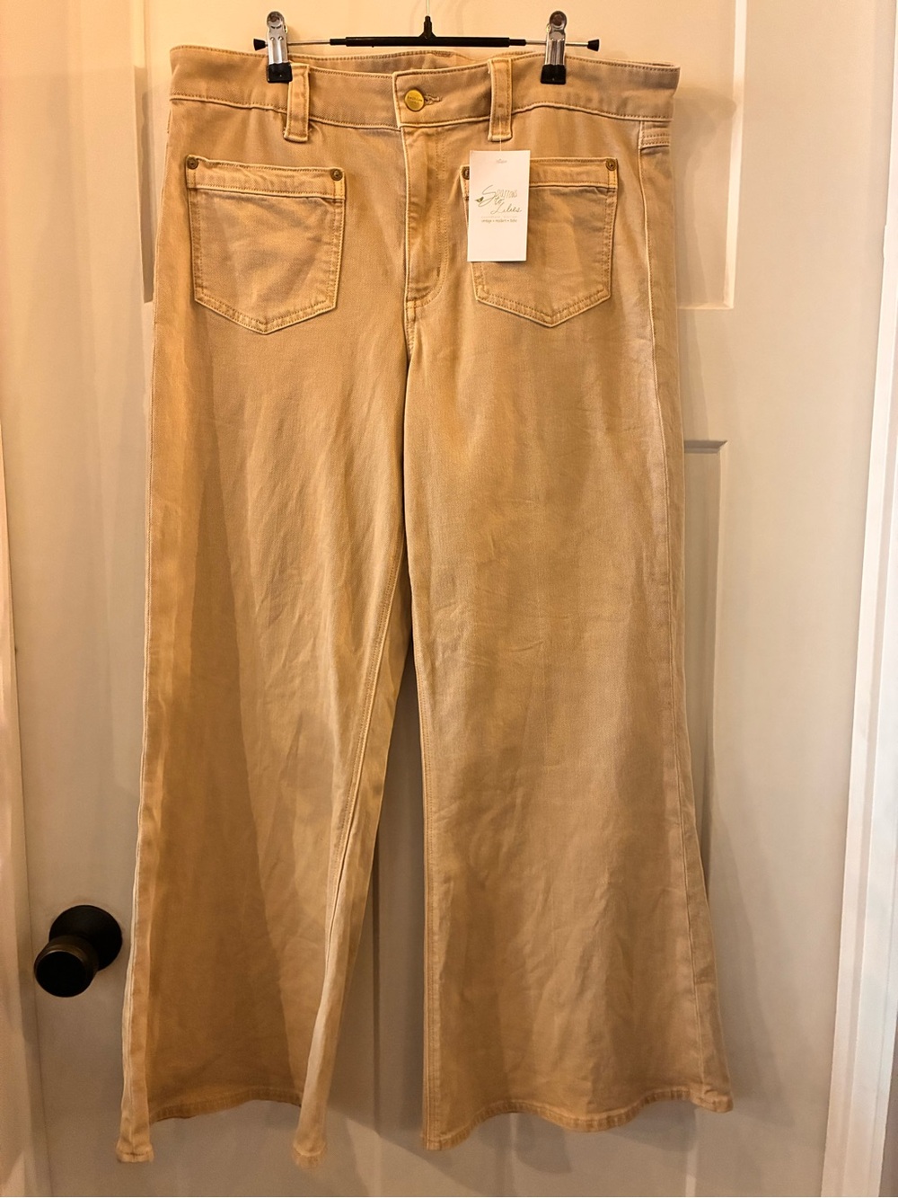 American Eagle Outfitters Wide-Leg Jeans in Khaki Tan